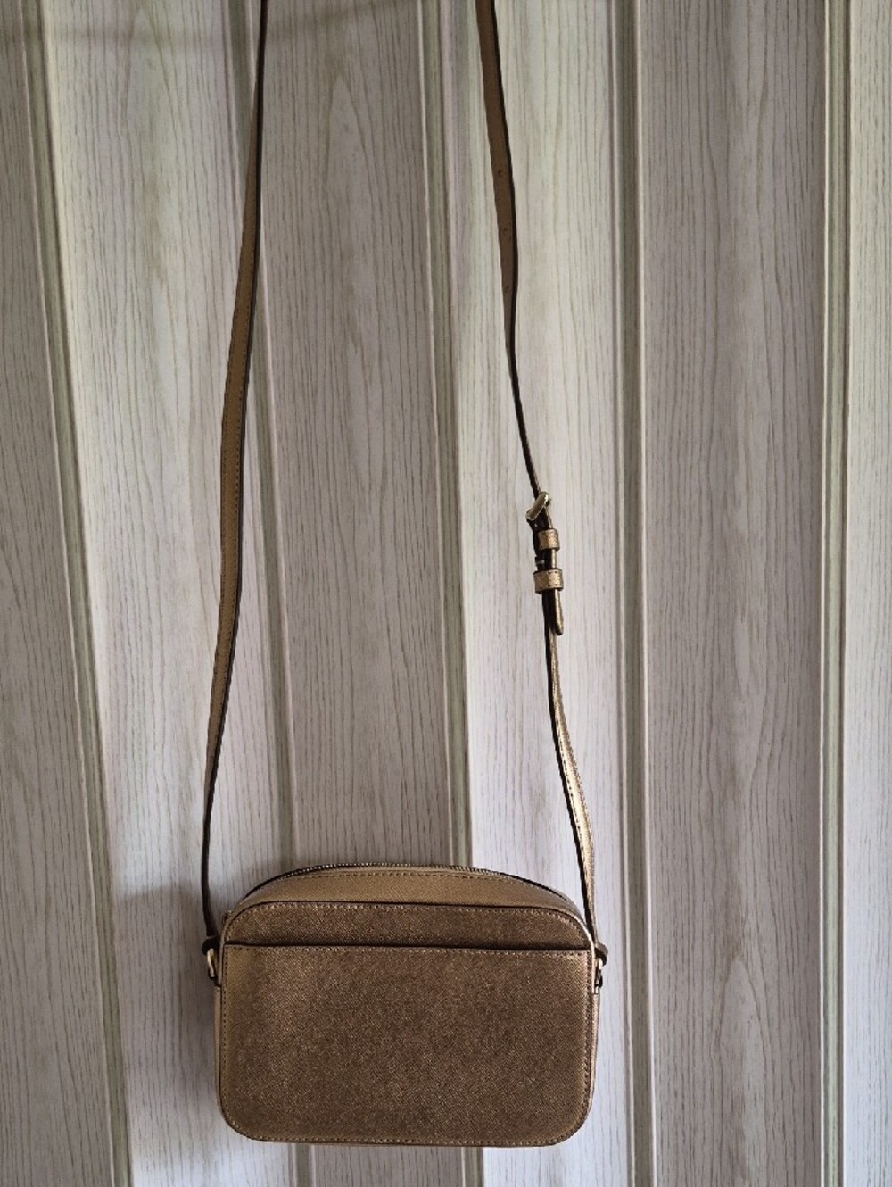 kate spade Metallic Gold Crossbody Camera Bag - Picture 2 of 4